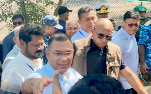 খুলনায় উৎসবের আমেজ, মোংলার পথে প্রধানমন্ত্রী